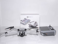 DJI - Mini 3 Pro Drone with Remote Control - Gray