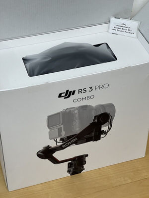 DJI - RS 3 Pro Combo 3-Axis Gimbal Stabilizer