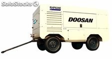Doosan mobile power XP825E Compressor de ar de parafuso móvel elétrico
