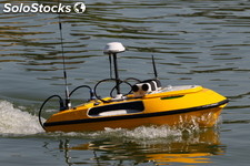 Drone aquatique radio-piloté pour jaugeages par ADCP et bathymétrie