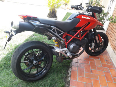 Ducati Hypermotard 1100 - Foto 4