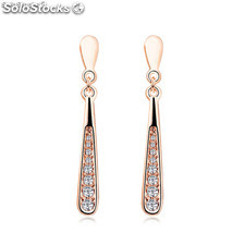 Earrings plated in 18k rose gold created with Cubic Zircon.
