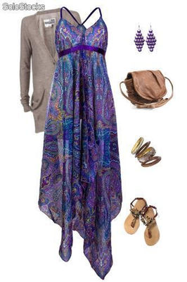 Egzotyczna sukienka w orientalne wzory fioletowa