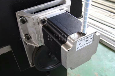 ELECNC-1530 Fresadora CNC de 4 ejes coon sistema neumático de doble husillo - Foto 5