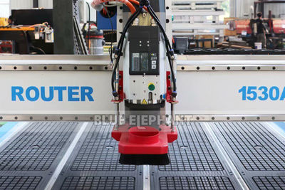 ELECNC-1530 Máquina carpintería ATC 3 ejes con cambiador herramientas lineales - Foto 2