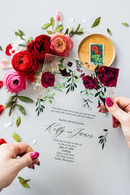 Elegancia Otoñal: Invitaciones de boda en acrílico o vidrio con motivos florales