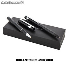 Elegante set de Antonio Miró con bolígrafo de mecanismo