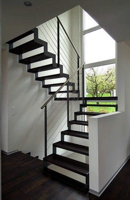 Escaliers métalliques - Photo 2