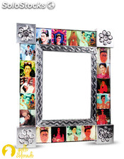 Espejo decorativo de laton con detalles de Frida Kahlo, Mexican Folk art mirror