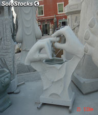Estatuas talladas en granito - figura de mano