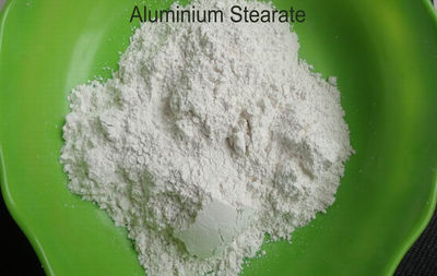 Estearato de aluminio
