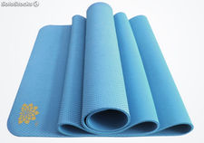 Esterilla de yoga caucho natural, con sistema de alineación corporal, ejercicio