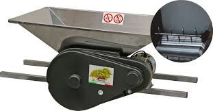 Estrujadora de uvas o manzanas con motor de 1 HP Tolva de Ac. Inox. Ref. 255* - Foto 3