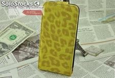 Etui mit Klappe für iPhone 4 - gelbes Leopardenmuster!