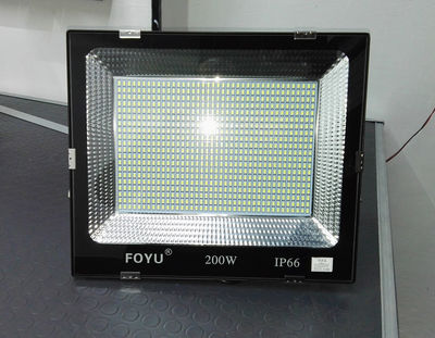 Faro faretto led 200W watt multi led proiettore esterno luce bianca fredda IP65 - Foto 2