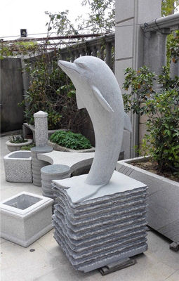 Figura decorativa delfín para jardín estatuas en piedra natural de granito 120cm - Foto 4