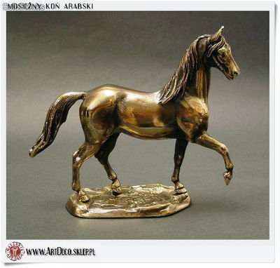 figurka konia mosiężna statuetka