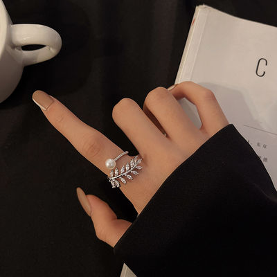 Formato de planta, anéis feminino com pérola e zircão - Foto 2