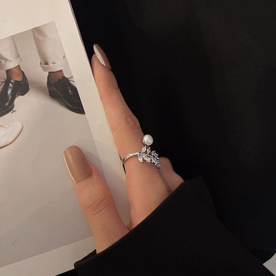 Formato de planta, anéis feminino com pérola e zircão - Foto 5