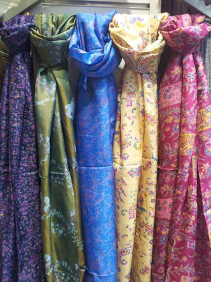 Foulard en soie extrait du saris made in india - Photo 2