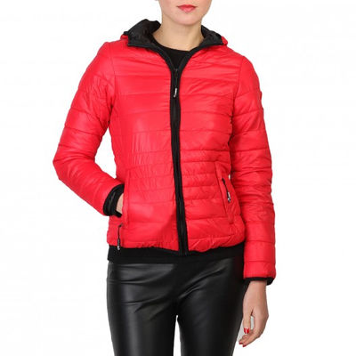 Geographical Norway Crocodile woman red - 2