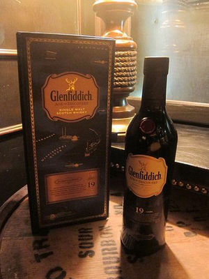 Glenfiddich 19 Year Old Age of Discovery Madeira Cask Finish (75cl, 40,0%) - Zdjęcie 3