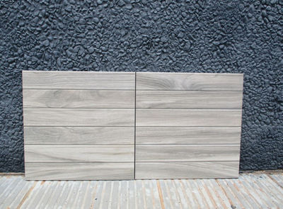 Gres pavimento suelo imitacion madera antideslizante Merida Avorio 45x45 - Foto 2