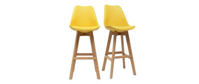 Gruppo di due sgabelli da bar design giallo e legno 65cm PAULINE