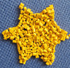 HDPE deficiente peletizado grado película color amarillo