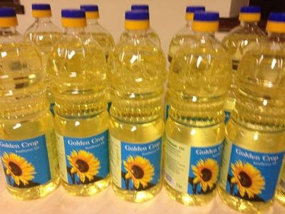 Hochwertiges raffiniertes Sonnenblumenöl. 100 % raffiniertes Sonnenblumenöl