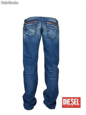 Jeans de marque diesel homme ref: riang 8a2 en destockage