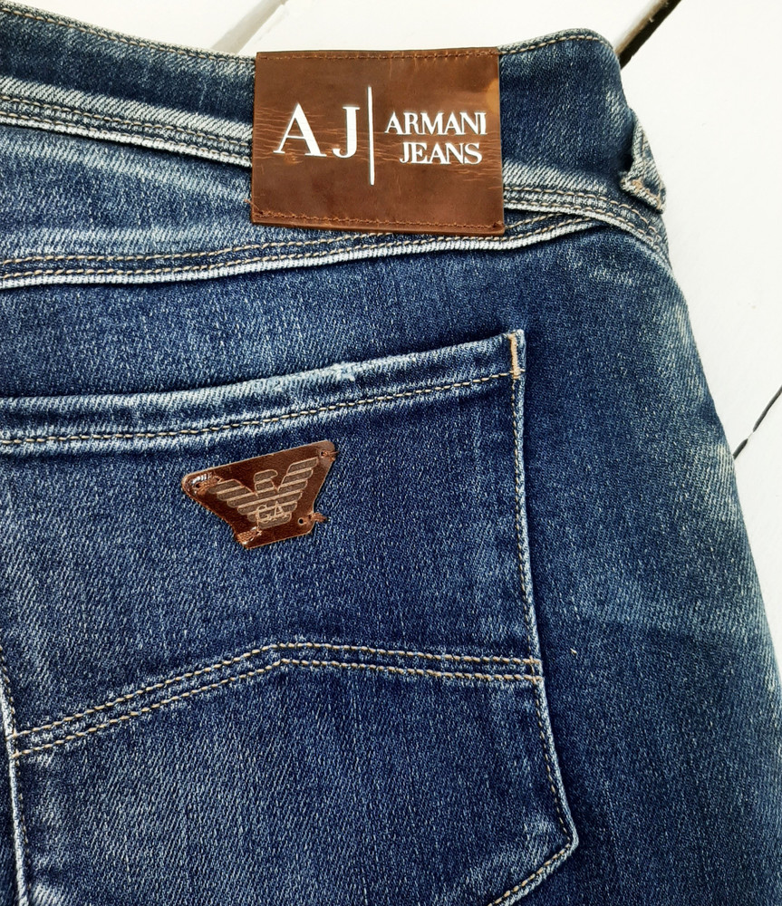 Jeans y Armani Jeans