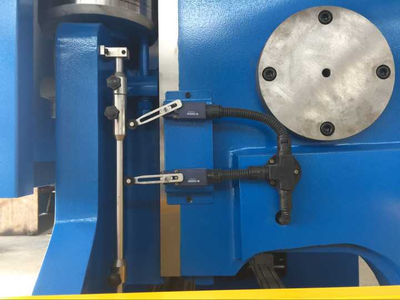 Jugao hidráulica máquina dobladora barra de torsión sincronizada 40TONX8&amp;#39; - Foto 2