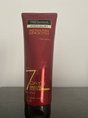 Keratin Smooth Shampoo 7 day smooth Tressemme