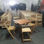 Kit 1 mesa e 4 cadeiras dobráveis - Madeira Maciça- Somos Fabrica - Foto 2