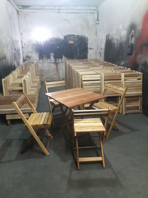 Kit 1 mesa e 4 cadeiras dobráveis - Madeira Maciça- Somos Fabrica - Foto 5