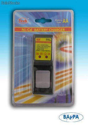 Kompaktowa ładowarka baterii - podróżna AR-601012