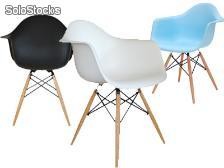 Krzesło inspirowane projektem epa daw Eames Plastic Chair