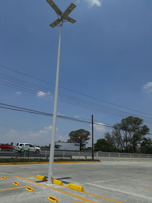 lampara solar 50w integral instalada con poste 7ma - Foto 2