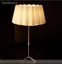 Lámparas de mesa - Línea Arwin Cono