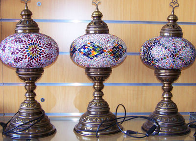 Lampe turque mosaïque sur pied de table artisanale