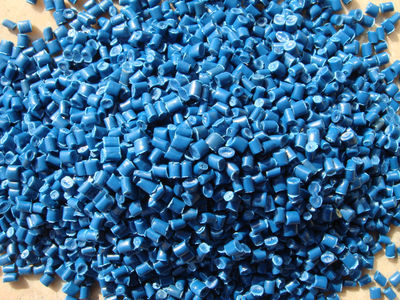 LLDPE granulado de color azul