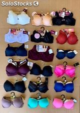 Lot de 18.000 soutiens-gorge Playtex Wonderbra et Dim