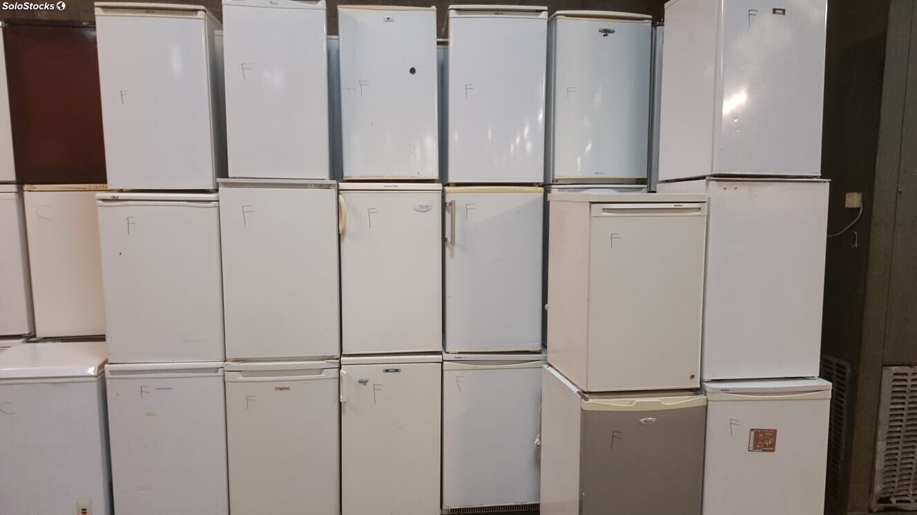 Lot Réfrigérateur congélateur dans l état pour l'export Destockage