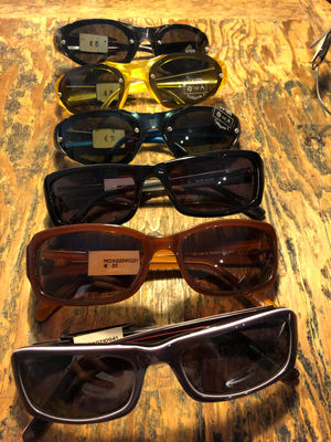 Lot de lunettes de soleil - Photo 3