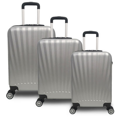 Lot de trois valises avec des doubles roues
