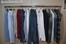lot varié de jeans, pantalons, d&#39;homme et femme