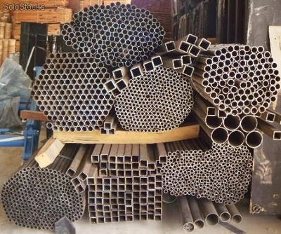 Lote de tubos de aço carbono com costura