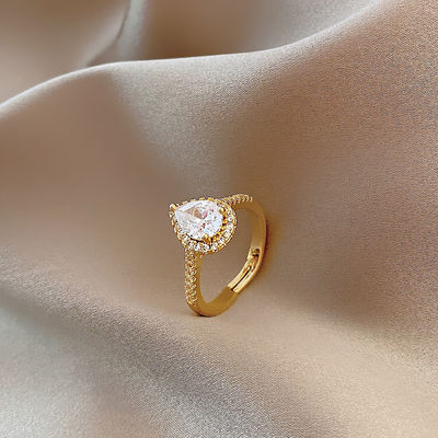 Lujoso anillo de mujer con circonitas en forma de pera - Foto 5