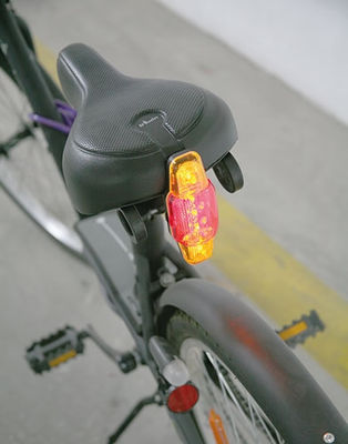 Luz trasera para bicicleta - Foto 2